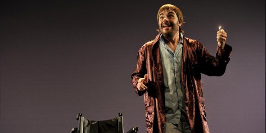 Quim Masferrer, de Teatre de Guerrilla, en un moment de l'obra de teatre "Temps".