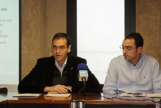 L'alcade, Ignasi Giménez, i el regidor de l'Àrea Econòmica, Óscar Lomas, han explicat el projecte