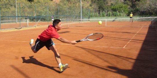 El Club Tennis Castellar obrirà les seves portes a tothom entre les 12 i les 18 hores.