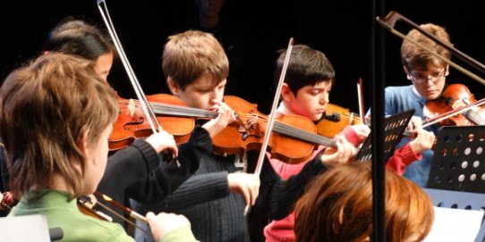 Els violins sonaran dissabte 16 de juny a la Sala de Petit Format de l'Ateneu.