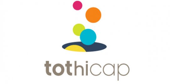 Logotip de Tothicap, entitat organitzadora de la proposta.