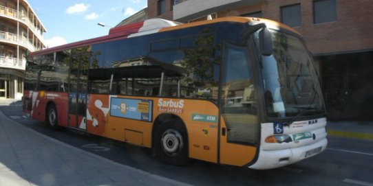 Imatge d'un autobús de la línia C1.