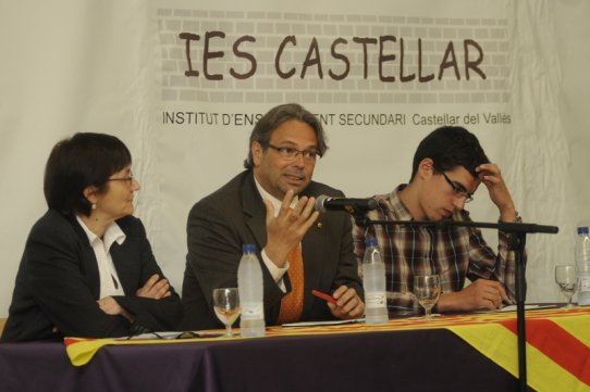El president del Parlament de Catalunya, Ernest Benach, a l’IES Castellar
