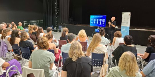 Una imatge de la cloenda d'aquesta formació comarcal, que s'ha fet avui a la Sala Blava de l'Espai Tolrà