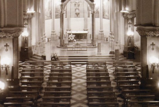 Interior de l'església de Sant Esteve