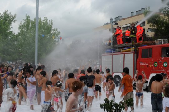 Una imatge del bany d'escuma de la Festa Major de 2009