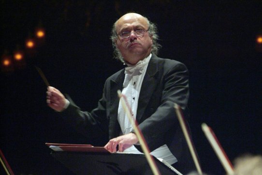 El director titular de l'Orquestra de Cambra de l'Empordà, Carles Coll