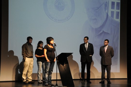 Els fills del Dr. Gibert, acompanyats de l'alcalde de Castellar, Ignasi Giménez, i l'alcalde d'Orce, José Ramón Martínez