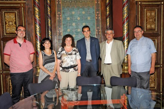 Els alcaldes i diversos regidors dels tres municipis s'han trobat a l'Alcaldia del Palau Tolrà