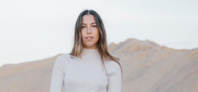 Parcs en concert: 
Sara Roy
Ds. 18/07, 20 h
Jardins del Palau Tolrà