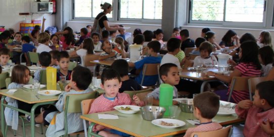El 17 de maig es tancarà el termini per sol·licitar ajuts per al servei de menjador escolar.