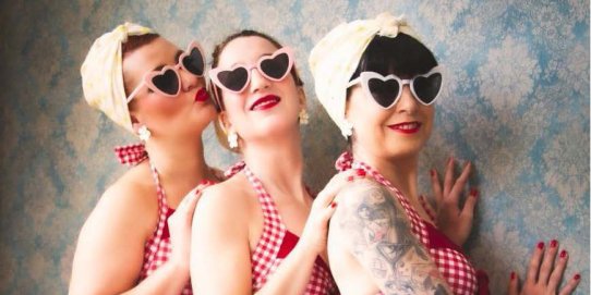 Part del cartell de "Les Jolies Cabaret".