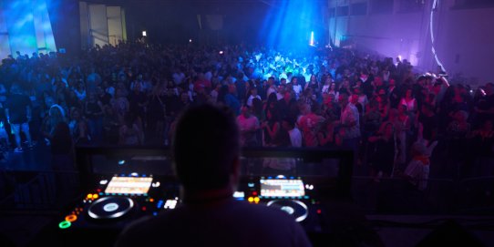 Imatge de l'ambient a la Festa MAJOR by La UASA l'any 2025.