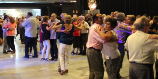 Ball a la Sala Blava de l'Espai Tolrà.