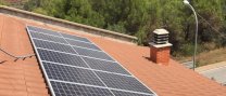 L’Ajuntament amplia de tres a cinc anys la bonificació del 50% de l’IBI per la instal·lació de plaques solars en habitatges